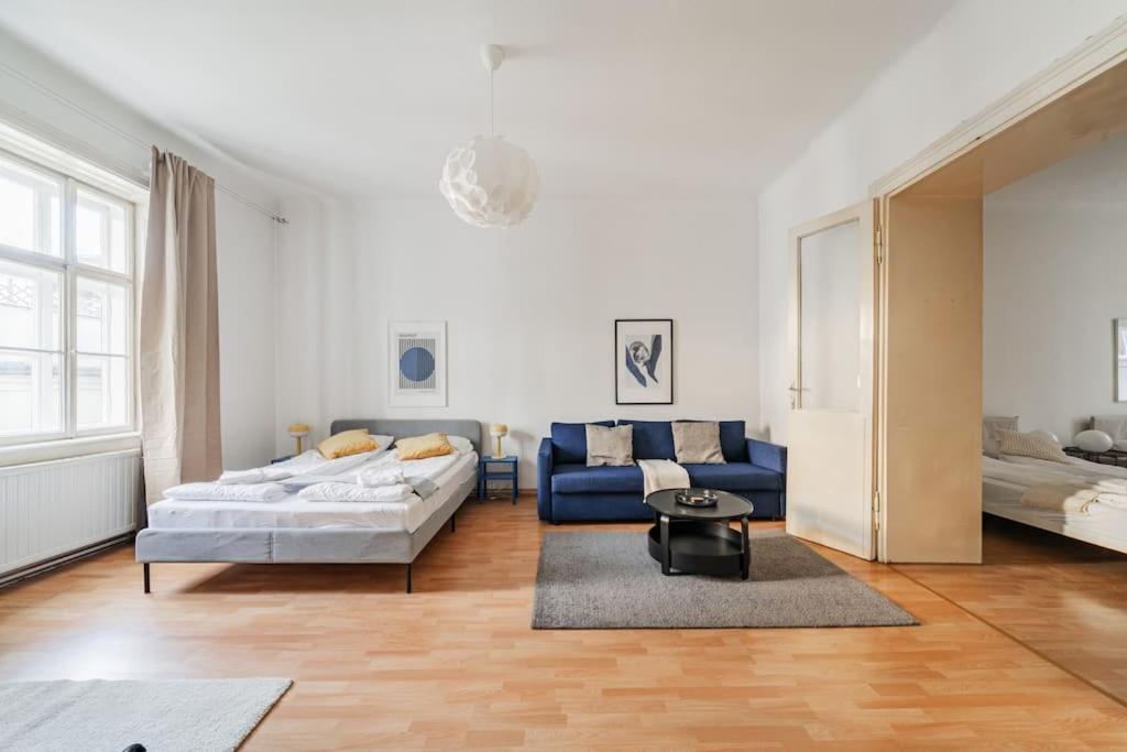 Zentrale Wohnung Fuer Entdecker Wenen Buitenkant foto