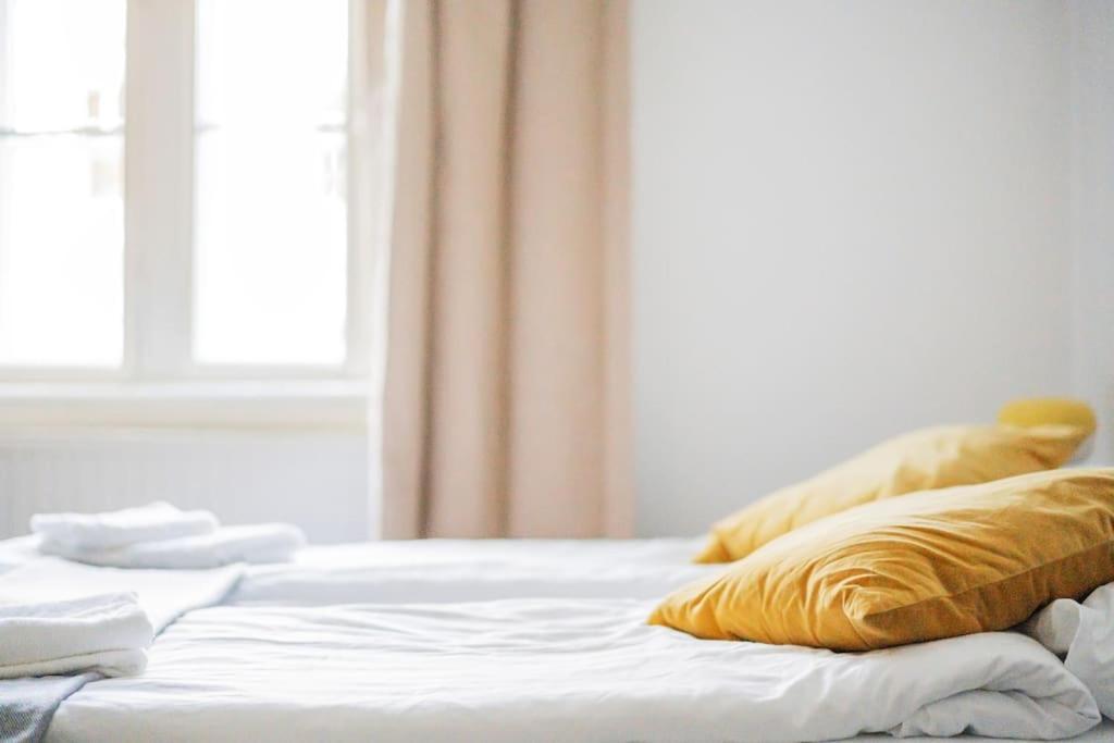 Zentrale Wohnung Fuer Entdecker Wenen Buitenkant foto