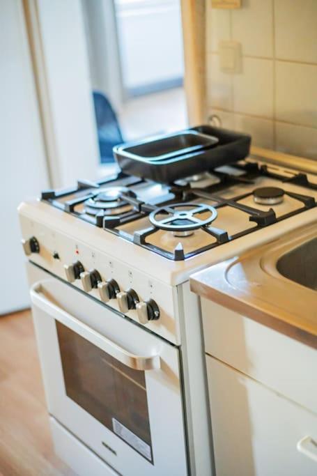 Zentrale Wohnung Fuer Entdecker Wenen Buitenkant foto