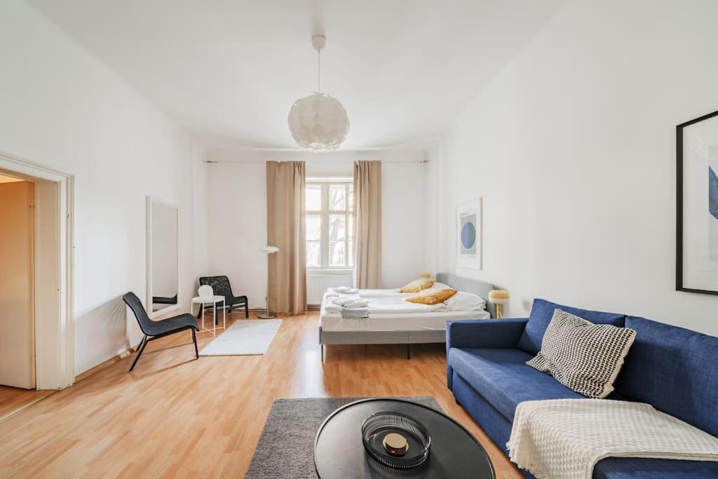 Zentrale Wohnung Fuer Entdecker Wenen Buitenkant foto